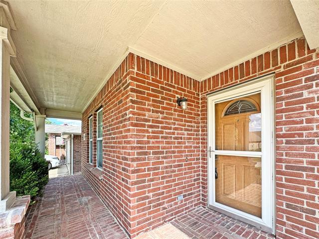 Foto del edificio - 9831 Dartmouth Dr