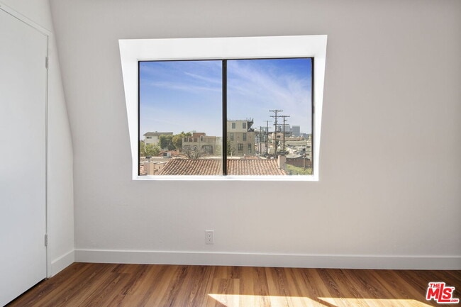 Building Photo - 9055 Alcott St