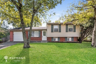 Building Photo - 1711 W Kemper Rd