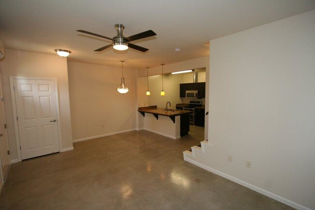 Van Ness Cottages Apartments Fresno Ca Apartments Com