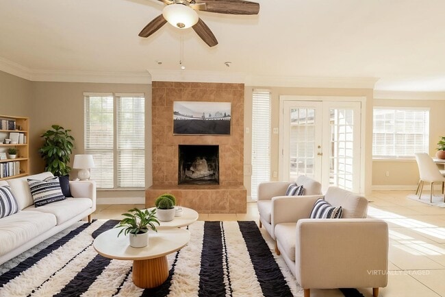 Foto del edificio - 17327 Rolling Creek Dr