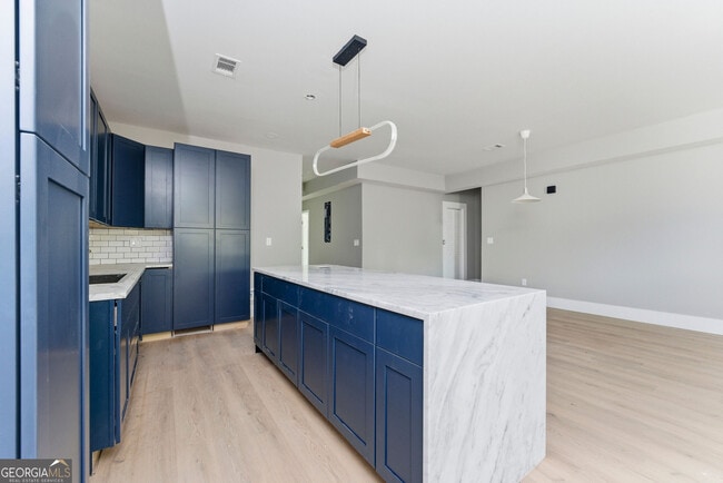 Foto del edificio - 1409 Northwest Dr NW