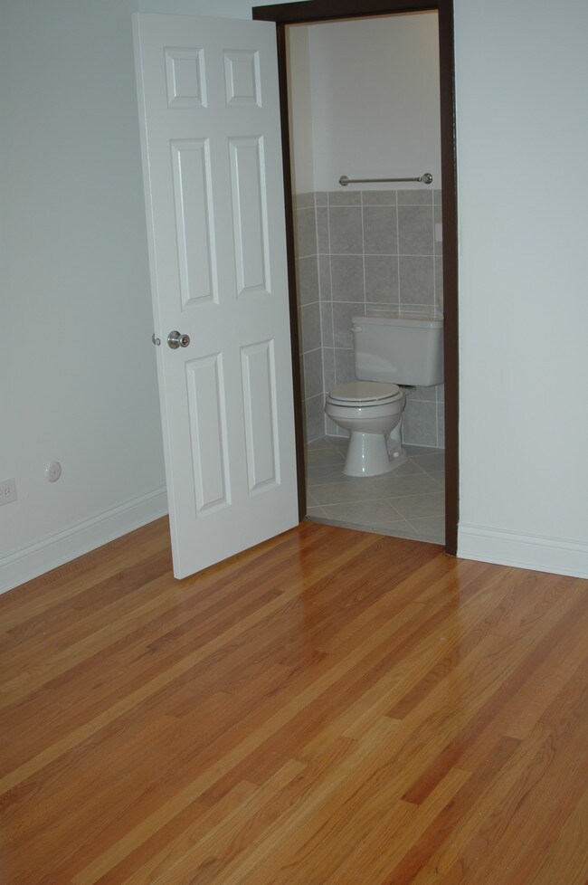 Dormitorio principal - 826 E Capri Dr