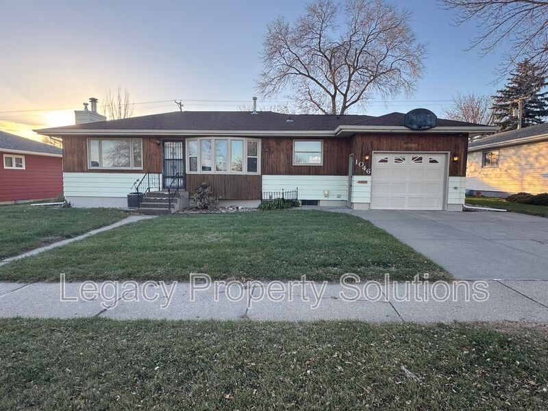 Foto principal - 1046 N 29th St