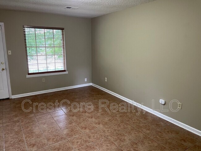 Foto del edificio - 5493 Adams Cir