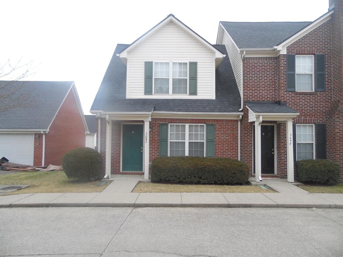 3052 Mapleleaf Park, Lexington, KY 40509 Townhome Rentals in Lexington KY