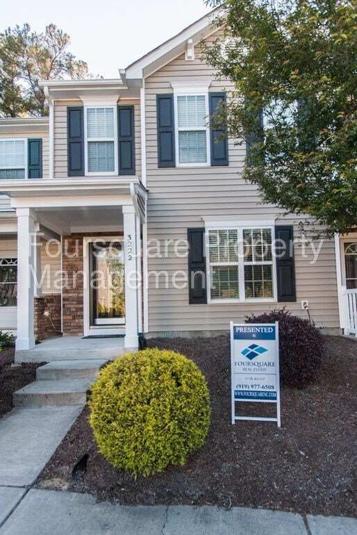 Foto del edificio - Room in Townhome on Ivy Wood Ln