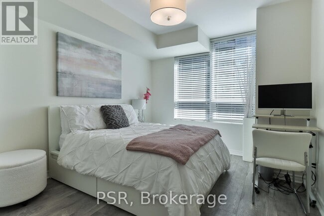 Photo du bâtiment - 25 Lower Simcoe St