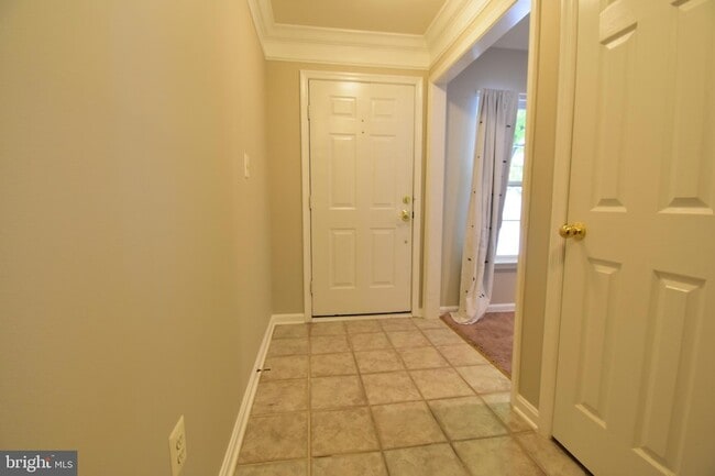 Building Photo - 5053 Kilburn St