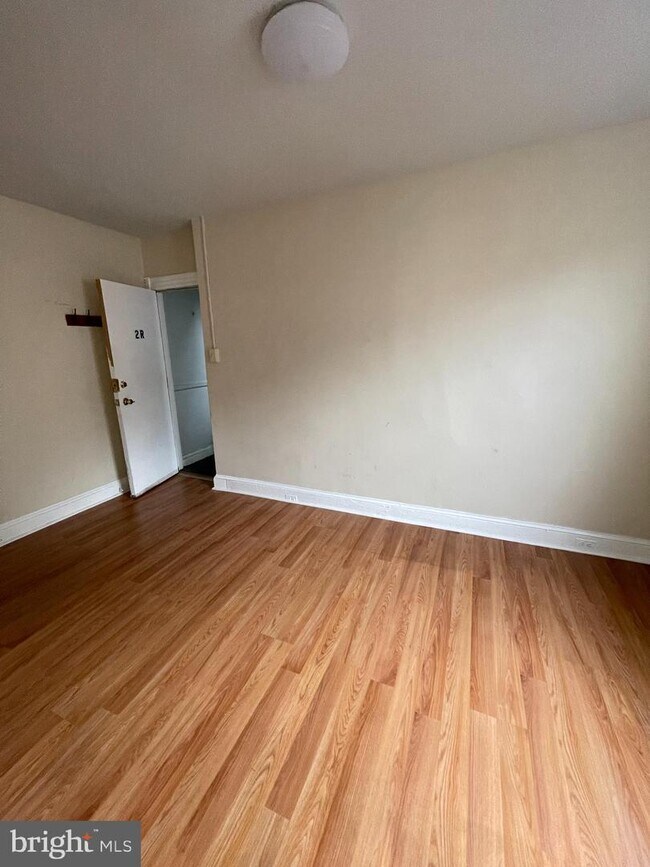 Foto del edificio - 914 Light St