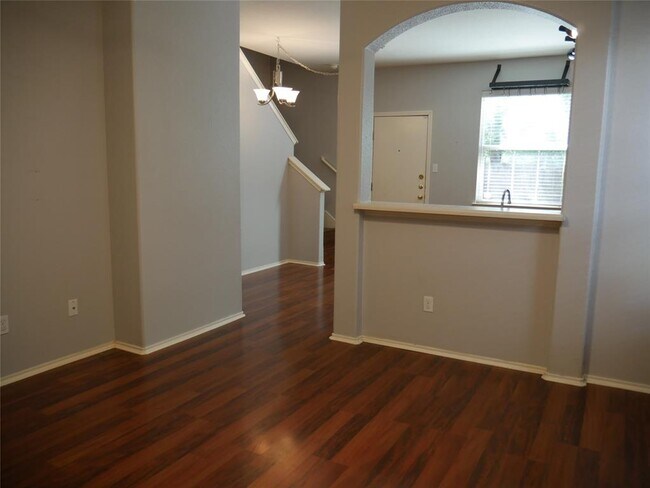 Foto del edificio - 14616 Walt Whitman Trail