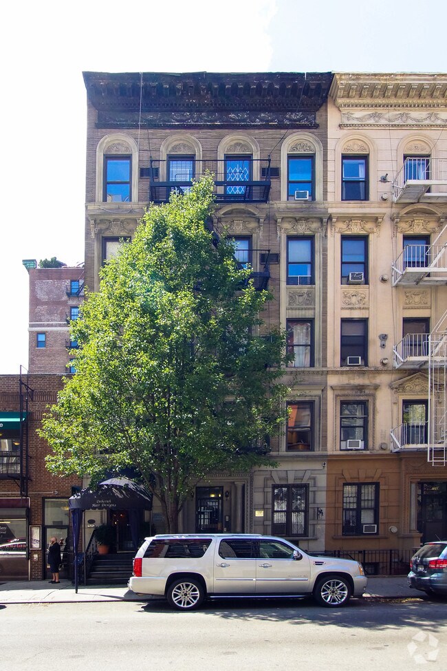 Building Photo - 128 E 83rd St