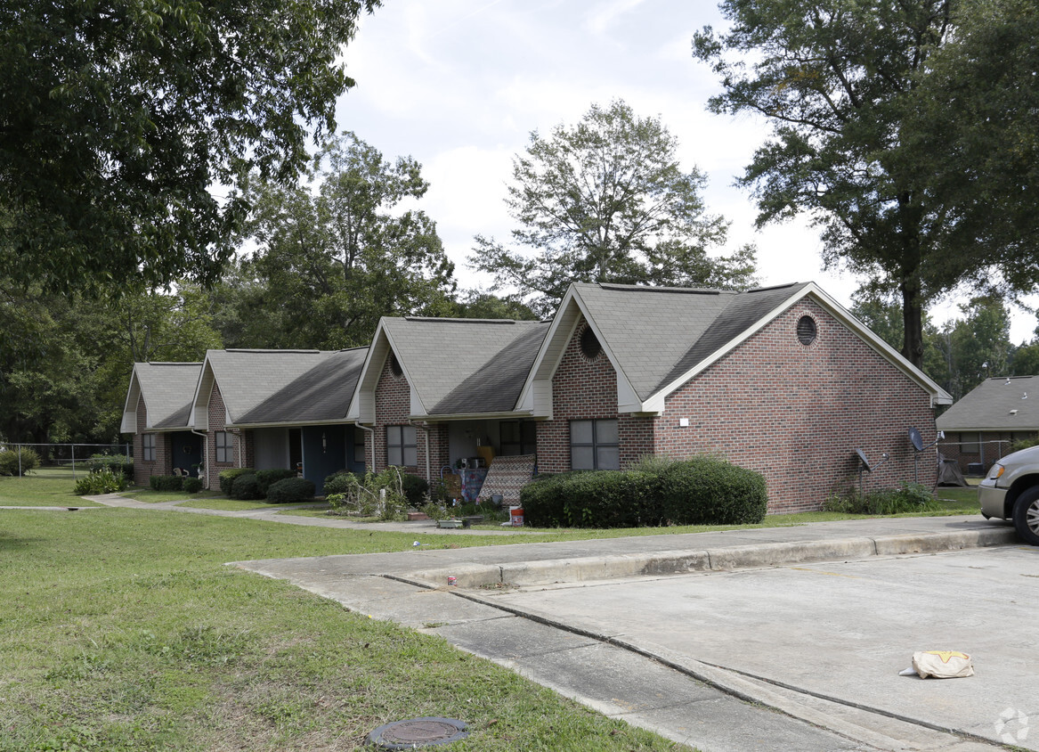 Building Photo - Armstrong Apartments