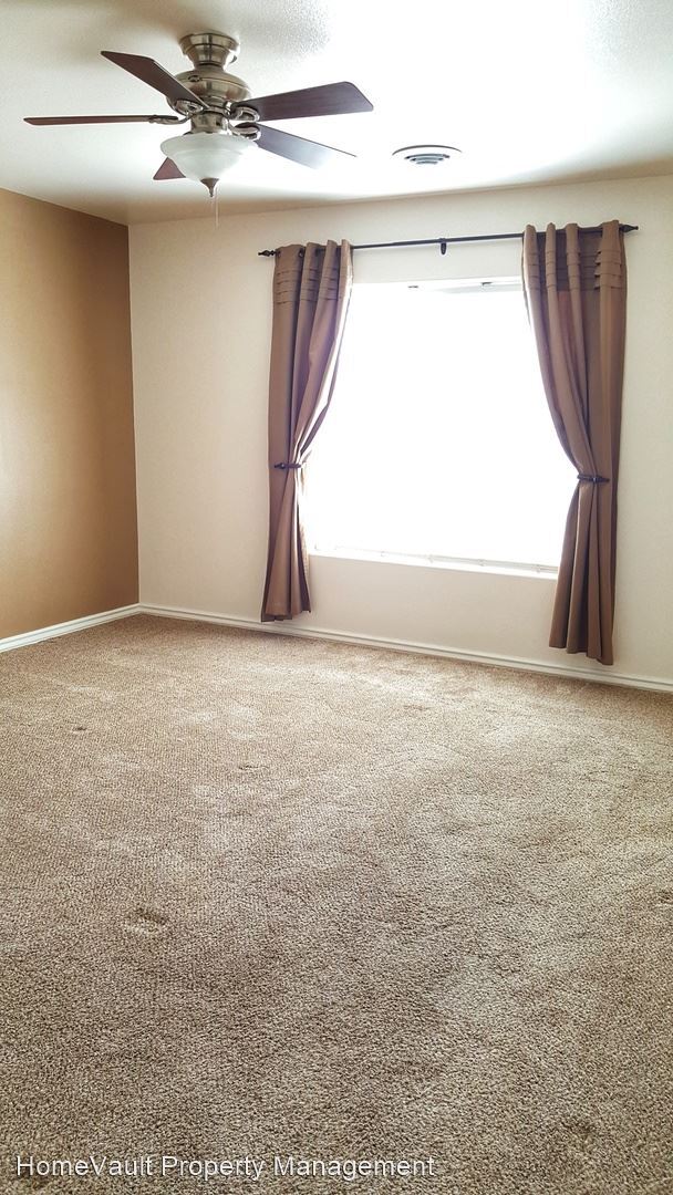 Foto del edificio - 3 br, 2.5 bath House - 1963 Hollyhock Cir.