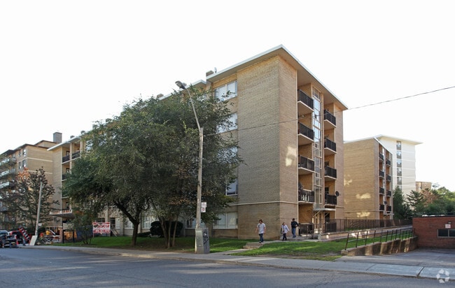 Building Photo - Terrace Gardens