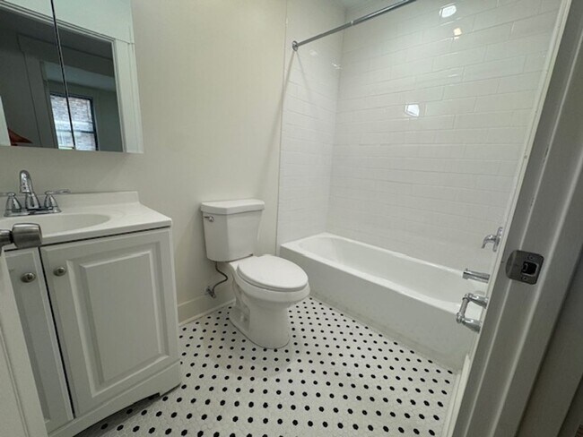 Foto del edificio - 1115 N Negley Ave