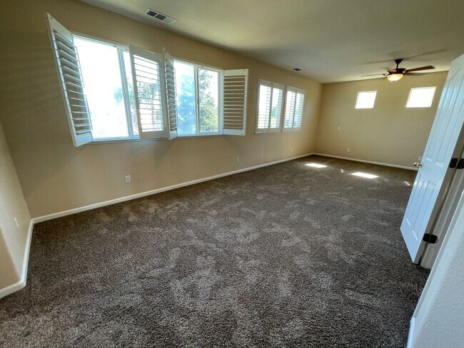 Foto del edificio - 2440 Pso De Leon