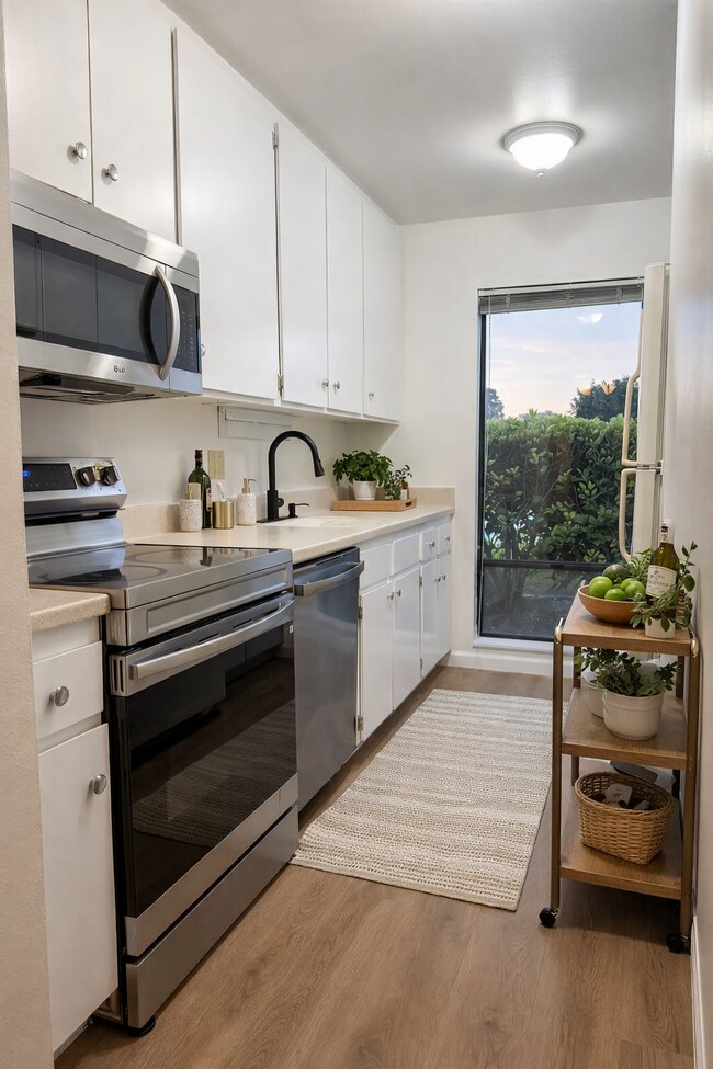 Foto del edificio - 796 Woodside Ln E