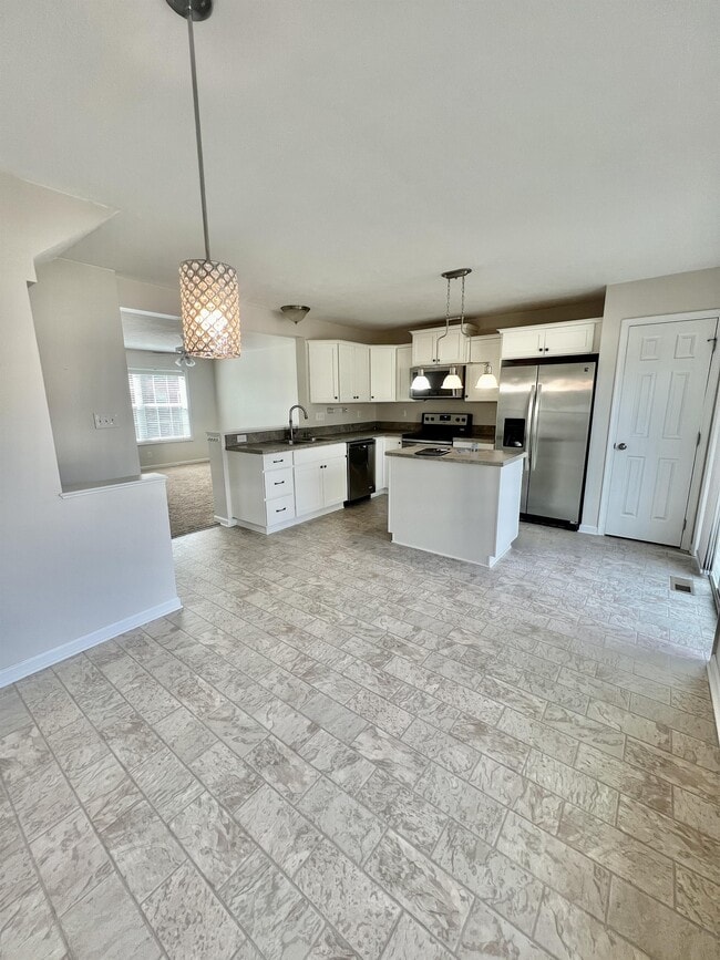 Foto del edificio - 40 Barrington Ct