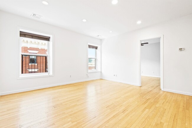 Building Photo - 300 Hudson St