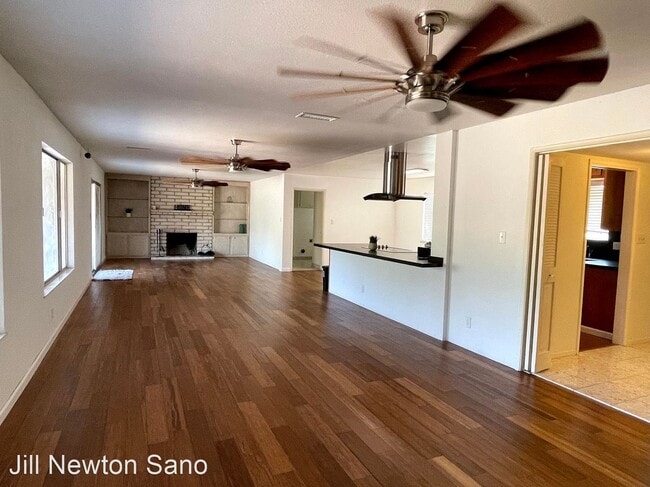 Foto del edificio - 3 br, 1.5 bath House - 6124 N Ninth Street