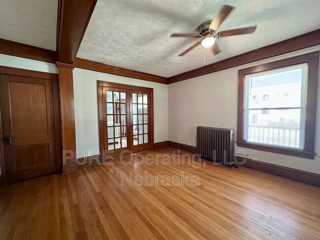 Building Photo - 4821 Underwood Ave