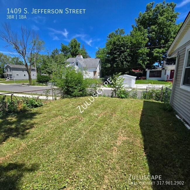 Foto del edificio - Newly Remodeled 3/1 in Muncie!