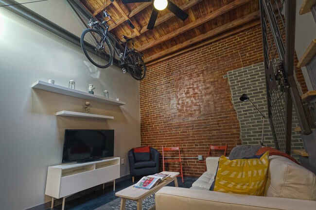 Foto del interior - 631 Campbell Ave LLC - Residential