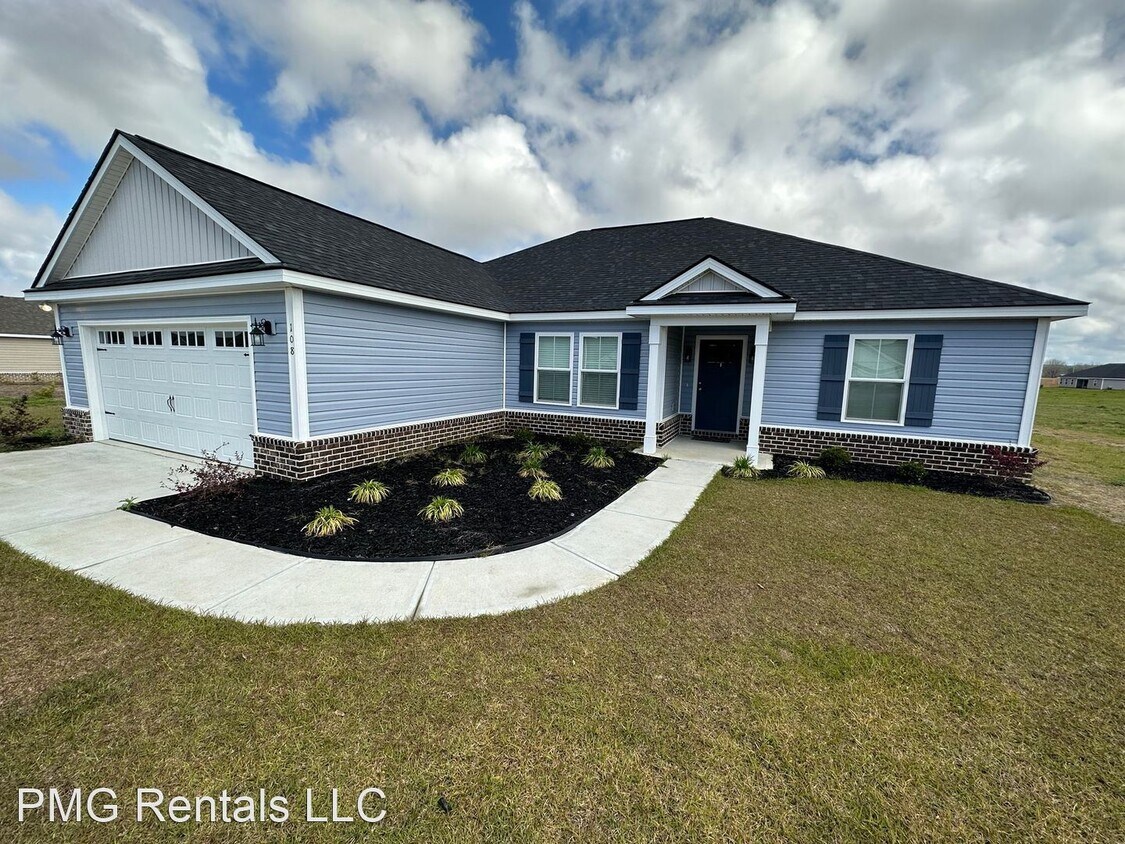 Foto principal - 4 br, 2 bath House - 108 Old Barn Road