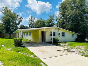 Building Photo - 2108 Burpee Dr