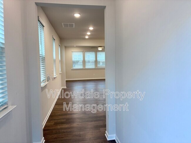 Foto del edificio - 179 Pinkie Ln