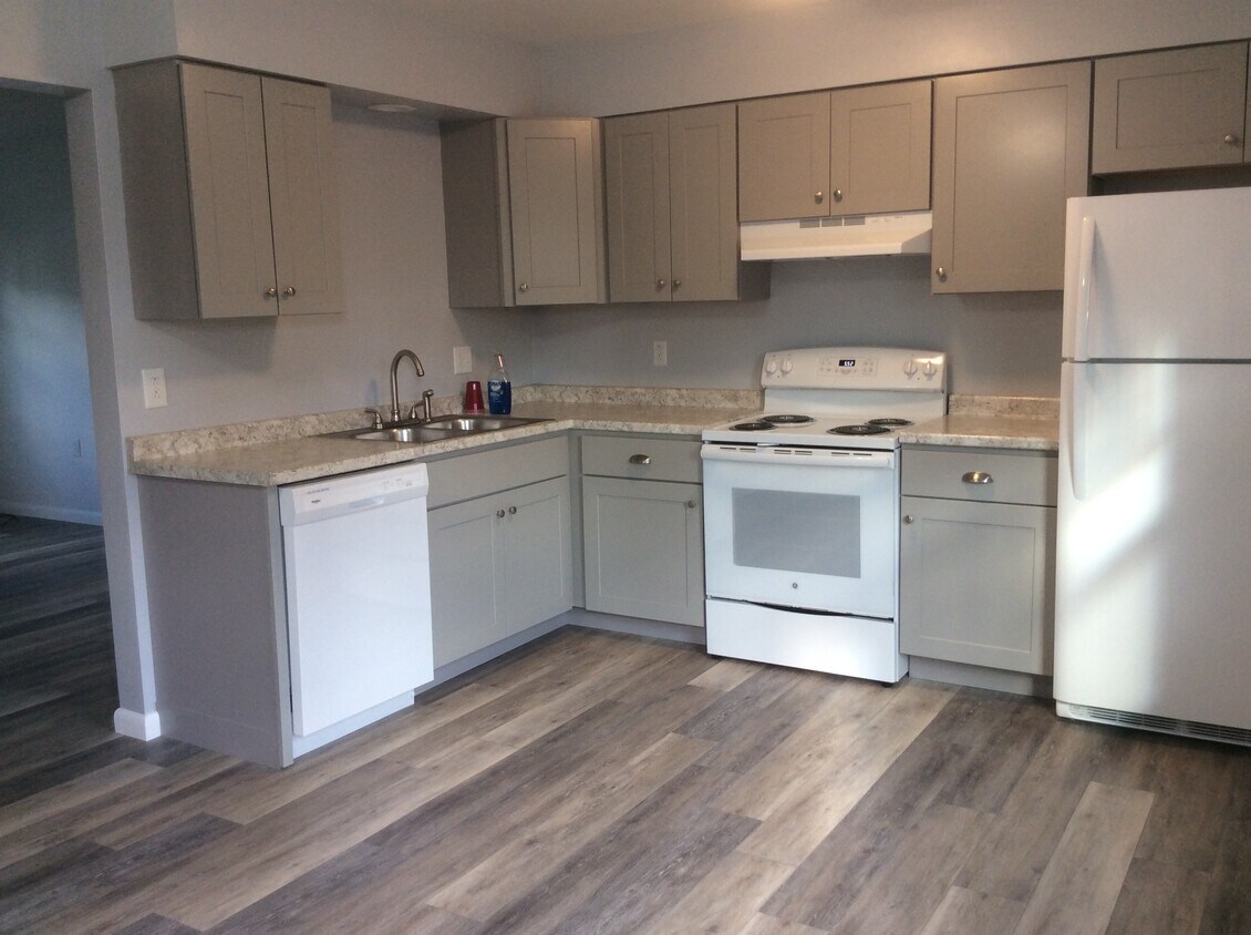Primary Photo - 3000 Christy Lynn Dr