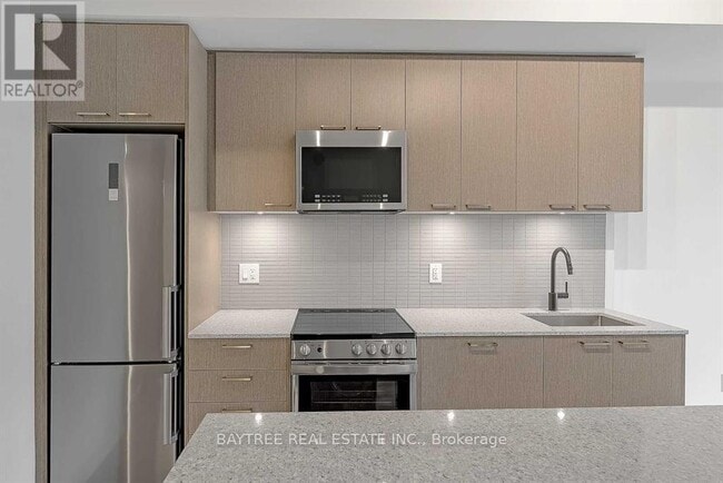 Building Photo - 1808 St Clair Ave W