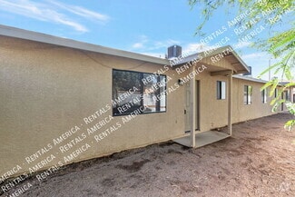 Building Photo - 1107 W Sonora St