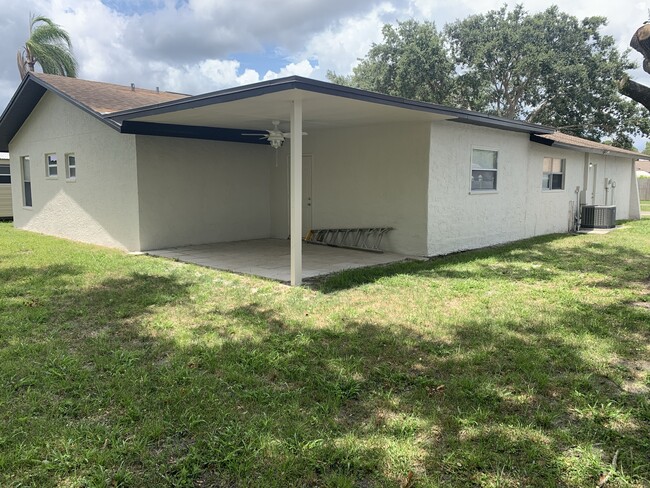 Building Photo - 4714 Cypress Tree Dr