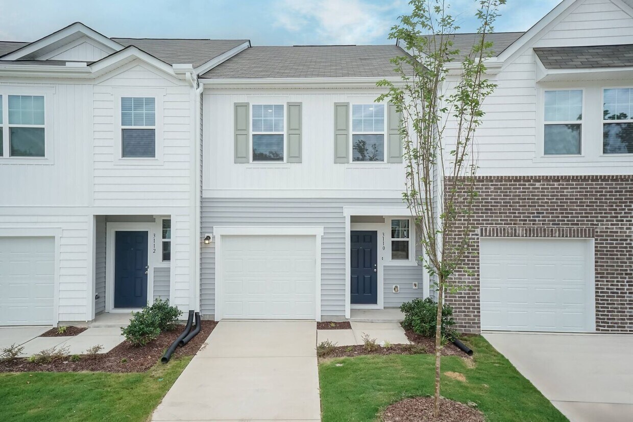 Foto principal - New Construction Three Bedroom Home!