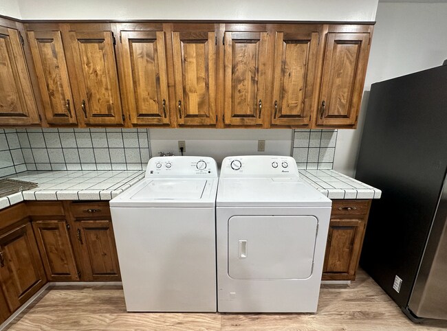 Building Photo - 2 Bedroom ADU in Hollister