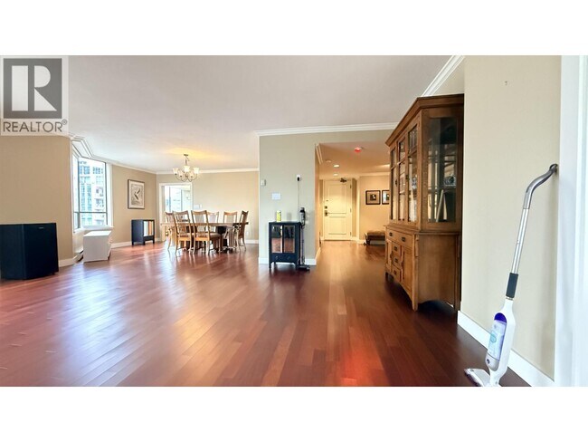 Photo du bâtiment - 738 Broughton St