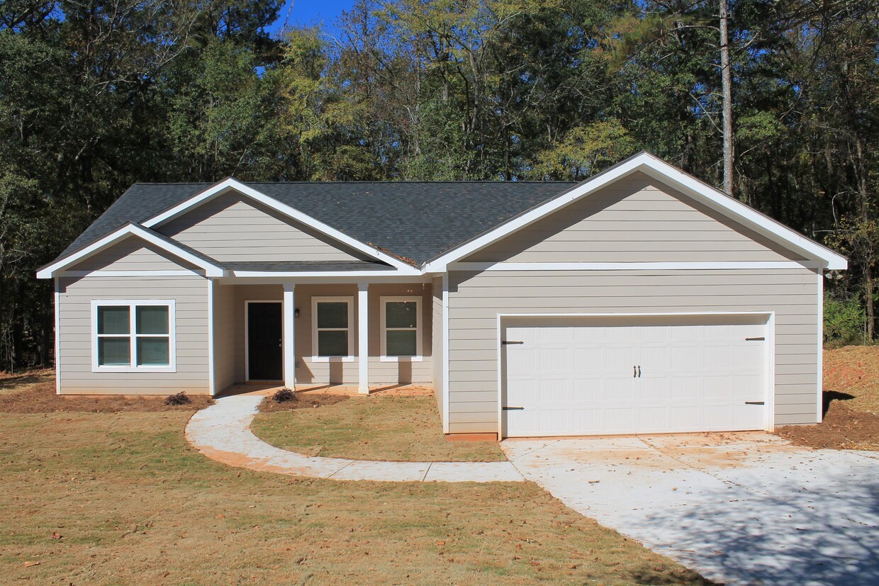 Primary Photo - 131 Ivy Creek Dr