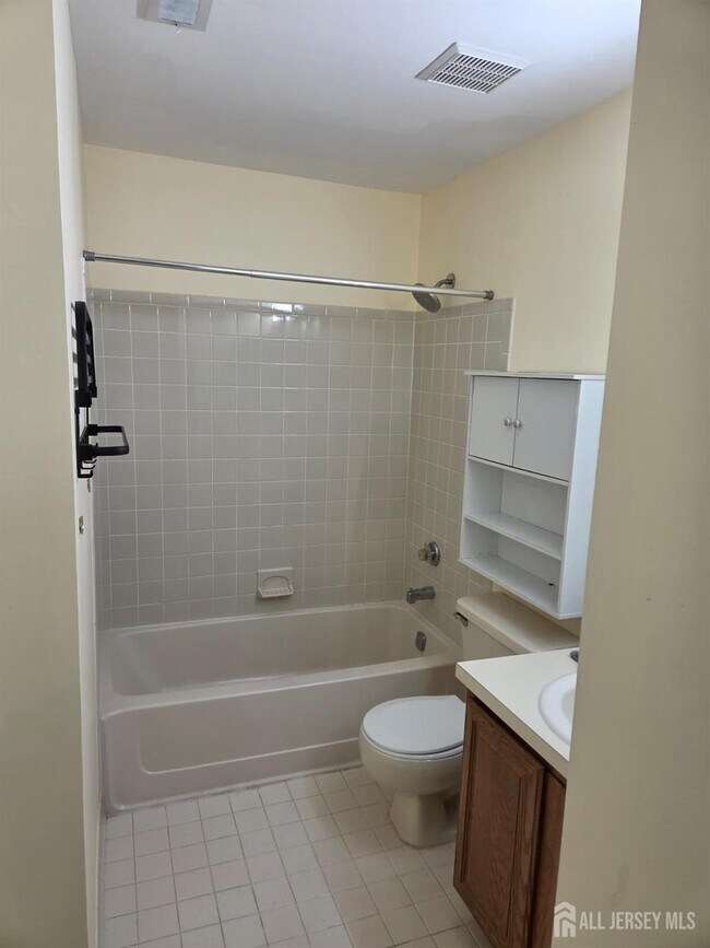 Foto del edificio - 5012 Ravens Crest Dr