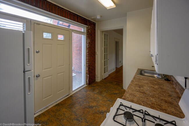 Building Photo - 5708 Pimlico Rd