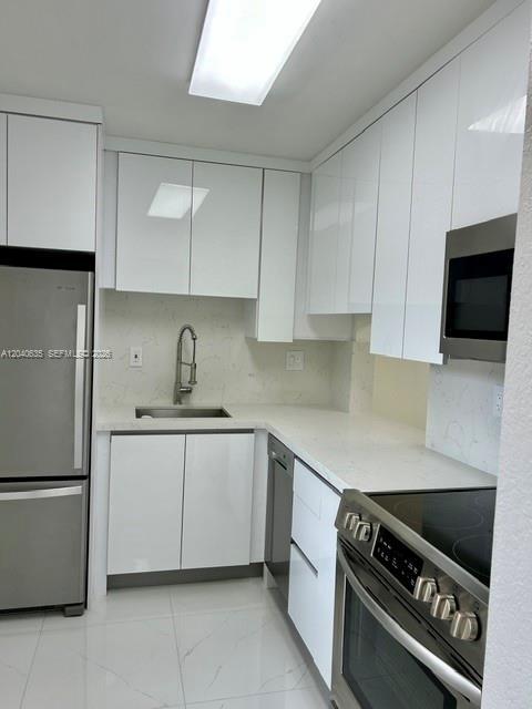 Foto del edificio - 505 NW 177th St