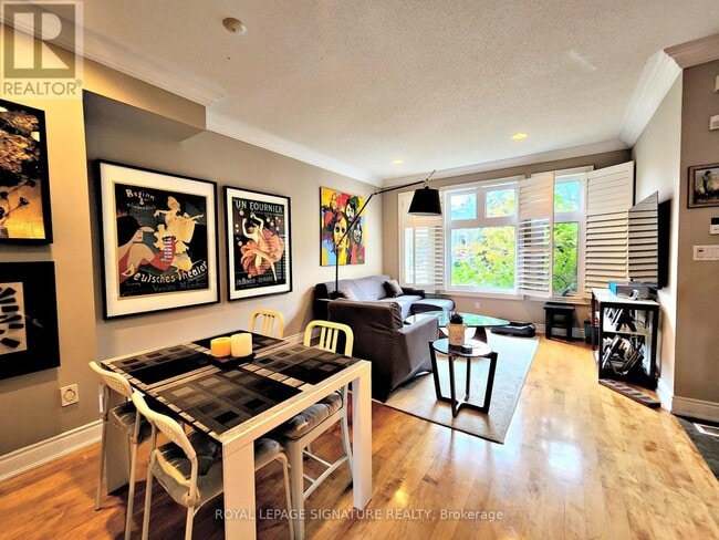 Building Photo - 275 Dalesford Rd