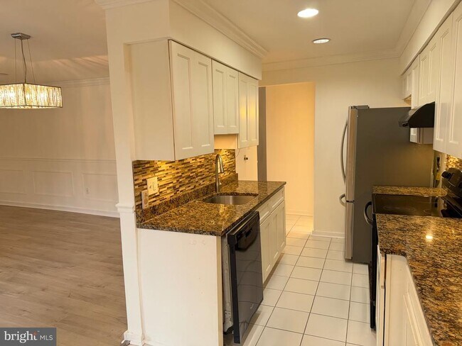 Foto del edificio - 9759 Lake Shore Dr