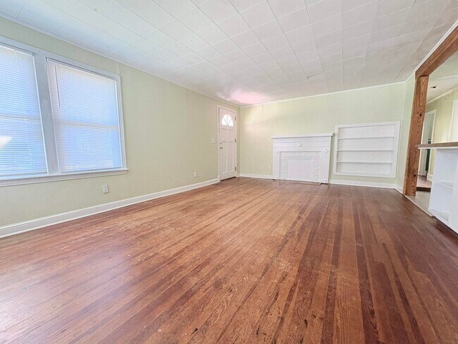 Foto del edificio - 3022 Livingston Rd