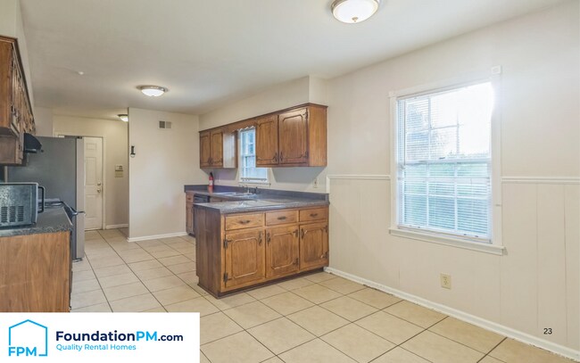 Building Photo - 5540 Quince Rd