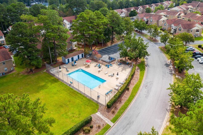 Building Photo - 2804 Mulberry Ln
