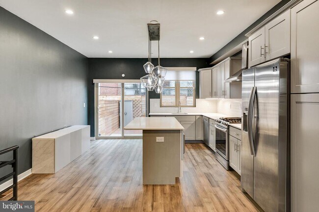 Foto del edificio - 2342 S 6th St