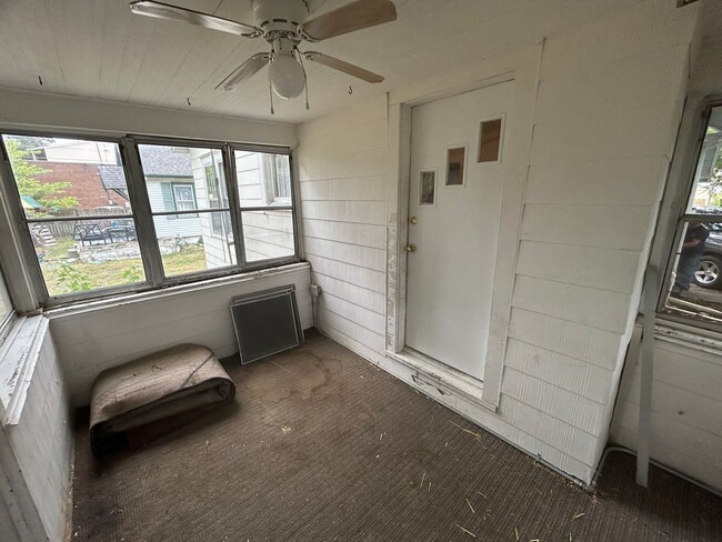 Building Photo - 2bed/1bath Single Family Home For Rent in ...