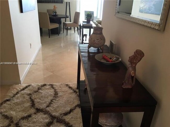 Building Photo - 881 Ocean Dr